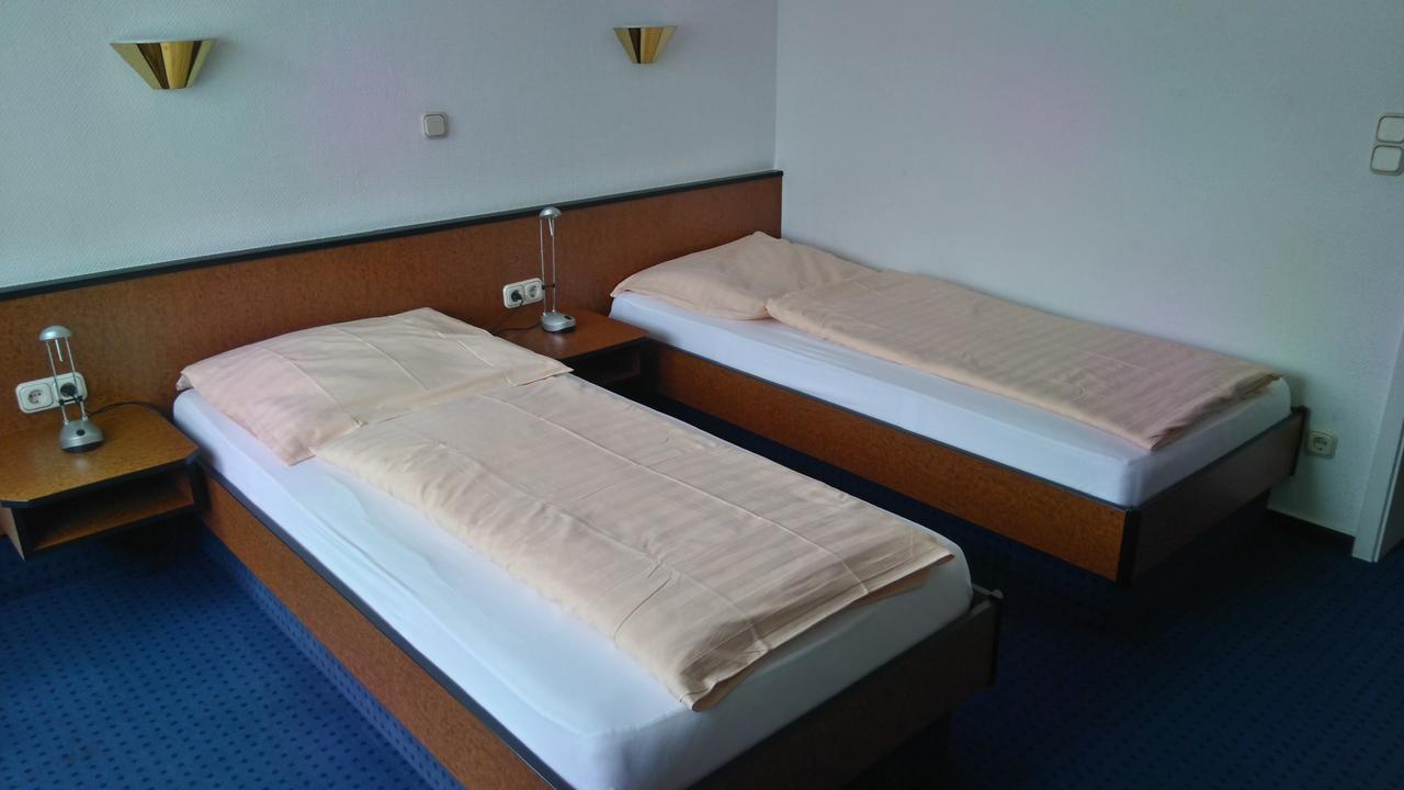 Hotel Loewensteiner Hof Haus Am Neuplatz Wertheim Luaran gambar